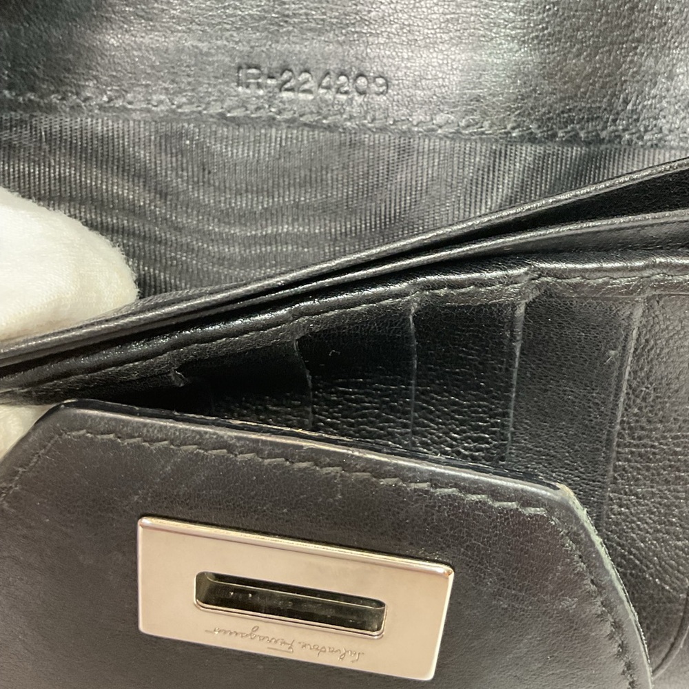 Salvatore Ferragamo Black Embossed Authentic Wallet - Picture 10 of 10